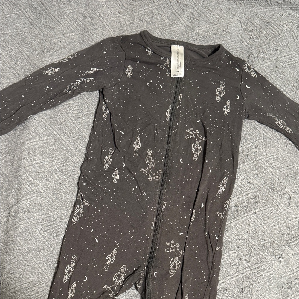 Modern moments baby sleeper 6-9 months Great condition